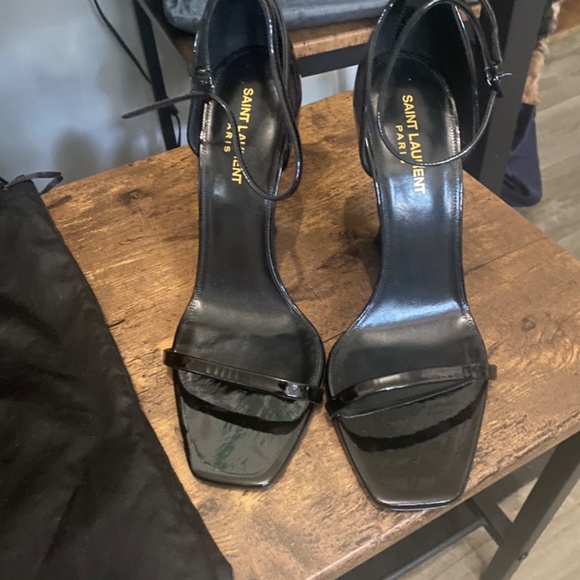 Leather heels - Picture 4 of 4